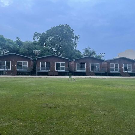 Vrindavan Greens Resort 우다이푸르 외부 사진