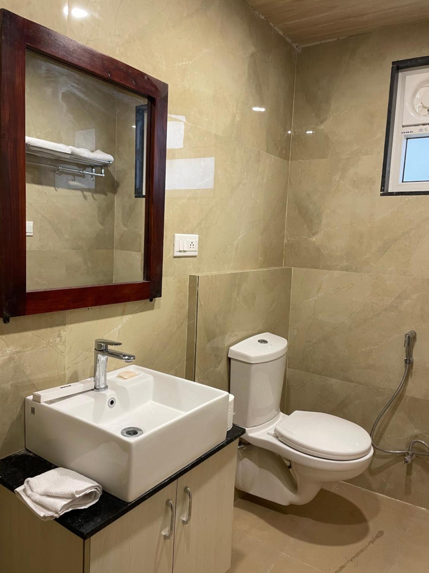 Vrindavan Greens Resort 우다이푸르 외부 사진